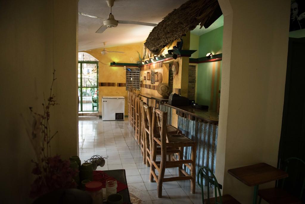 Hostal Dona Chava Pedernales Luaran gambar