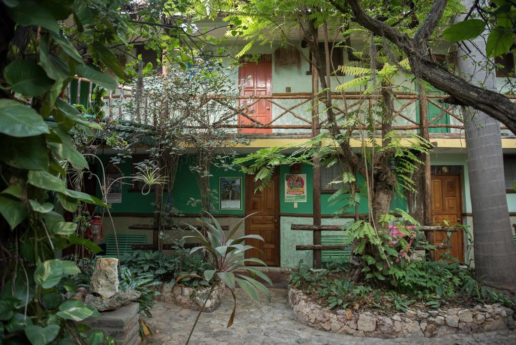 Hostal Dona Chava Pedernales Luaran gambar