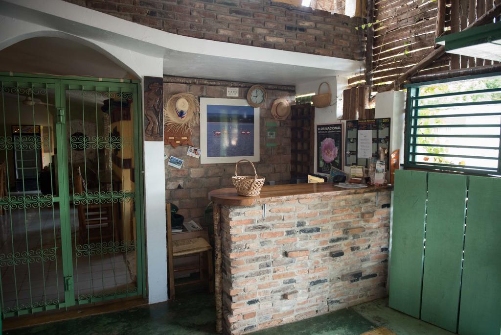 Hostal Dona Chava Pedernales Luaran gambar