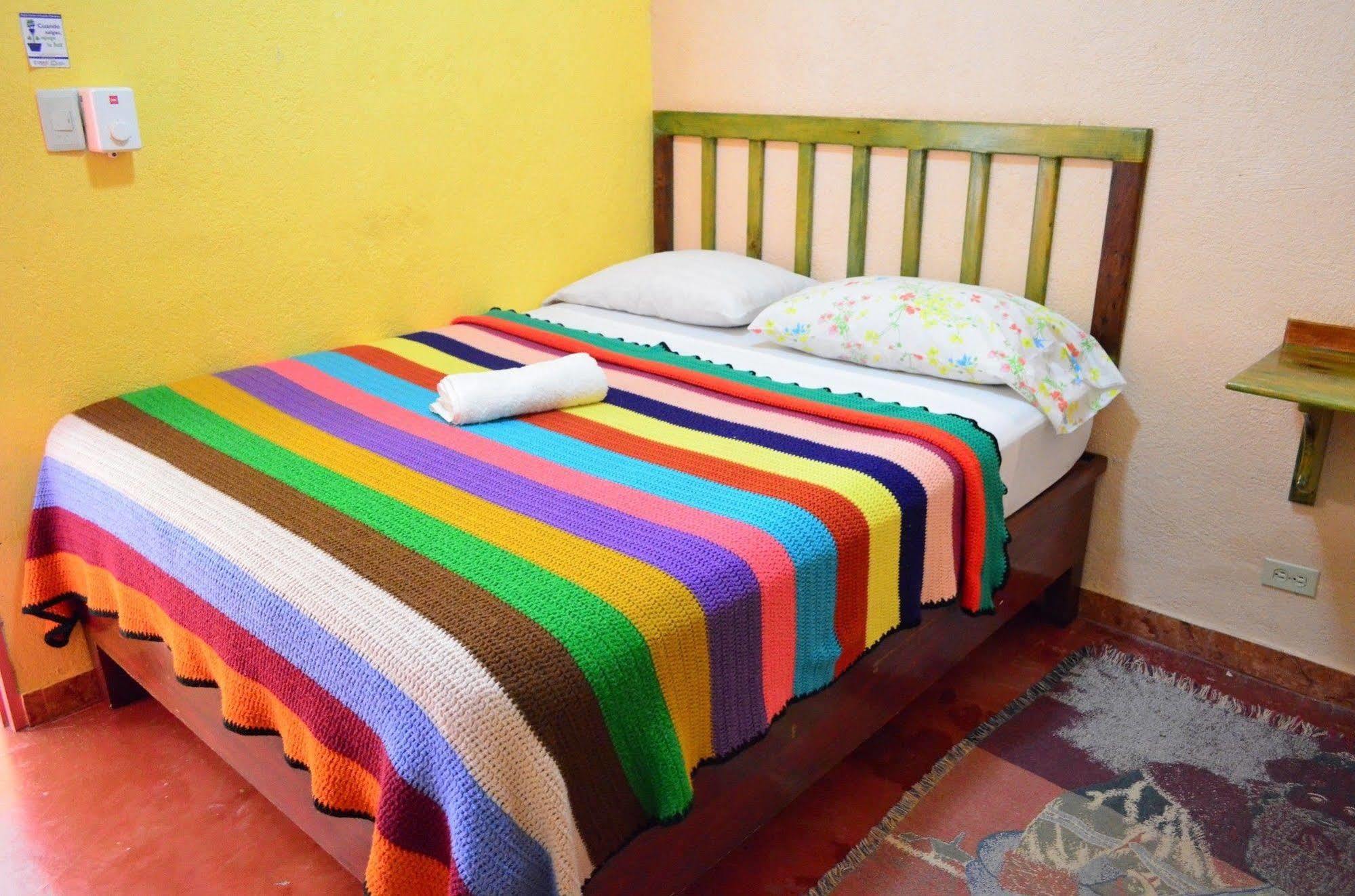 Hostal Dona Chava Pedernales Luaran gambar